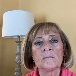 Meet your Posher, Pamela